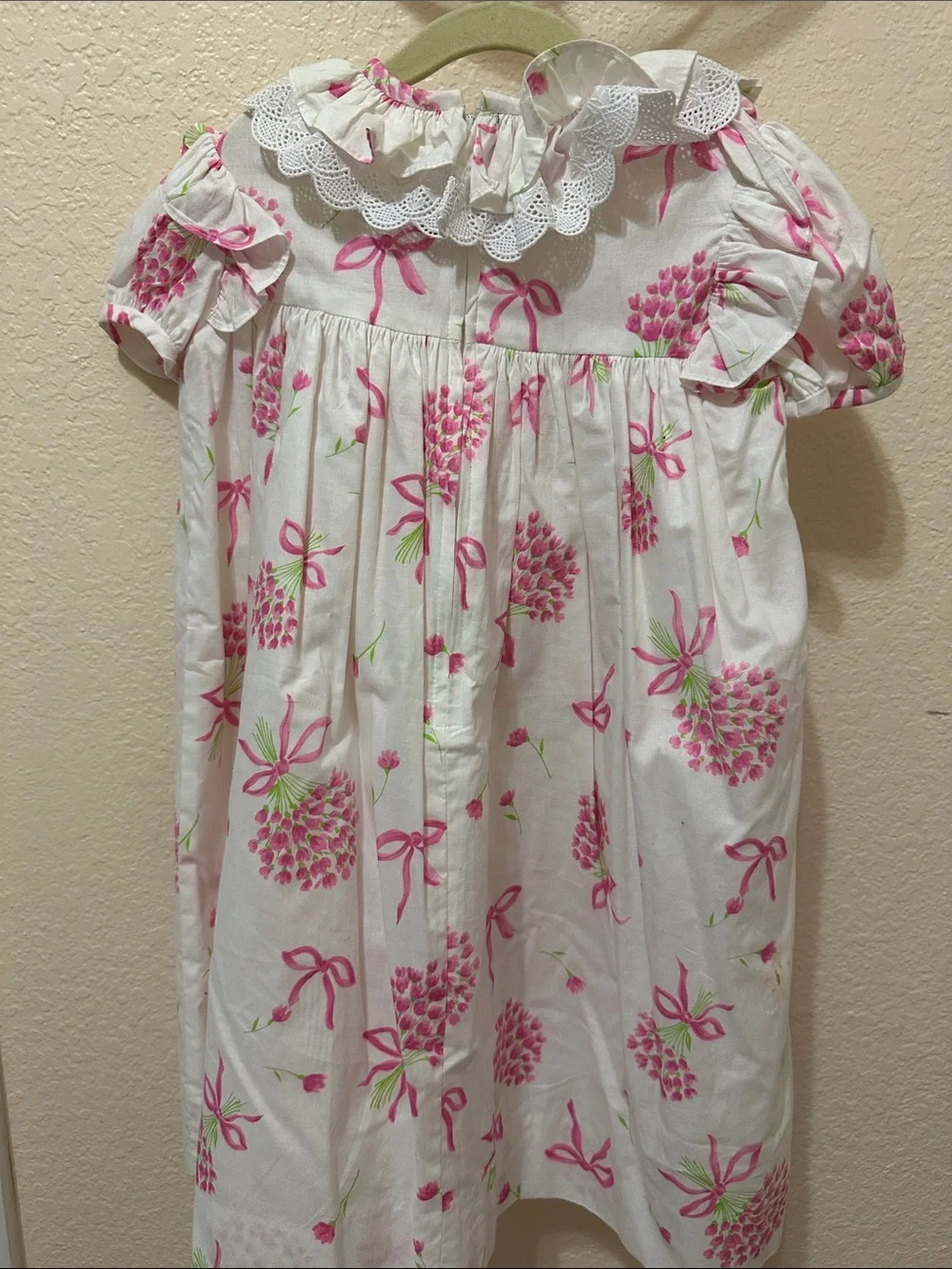 N/A vintage ruffled